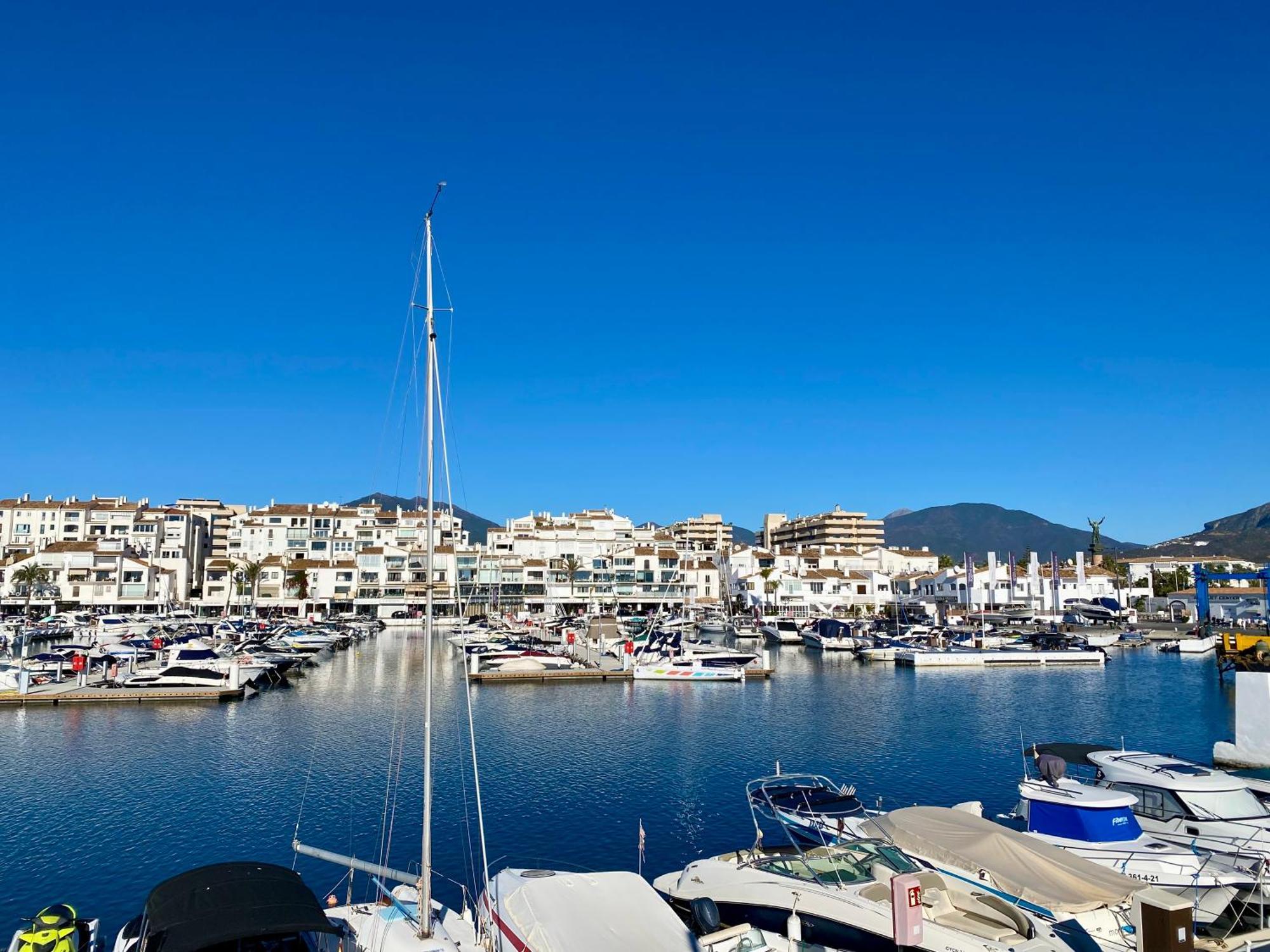 Luxury Puerto Banus Penthouse With Parking & Wi-Fi Apartment Marbella Exterior photo