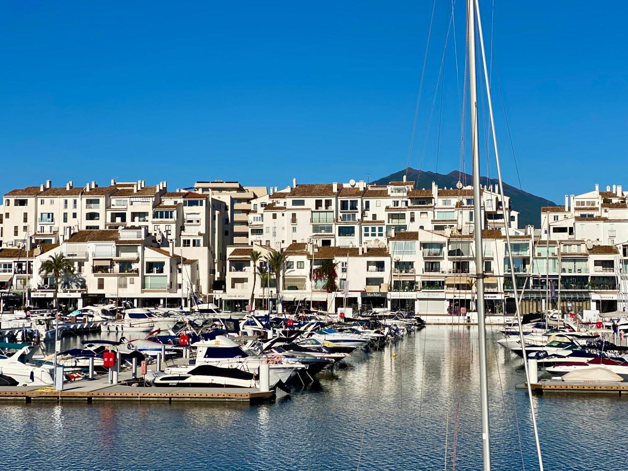 Luxury Puerto Banus Penthouse With Parking & Wi-Fi Apartment Marbella Exterior photo
